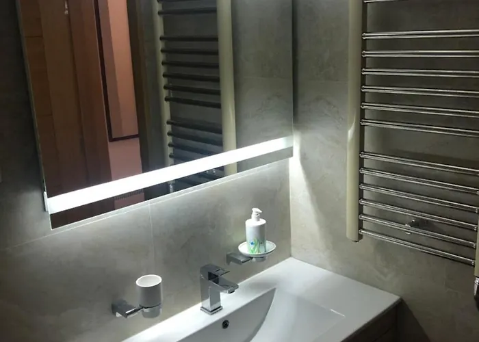 Gogi زلاتيبور